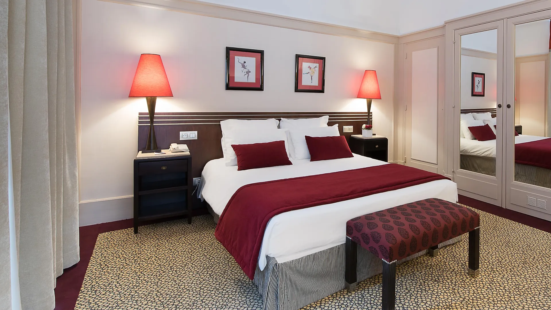 Hotel Plaza Biarritz Plage - Handwritten Collection