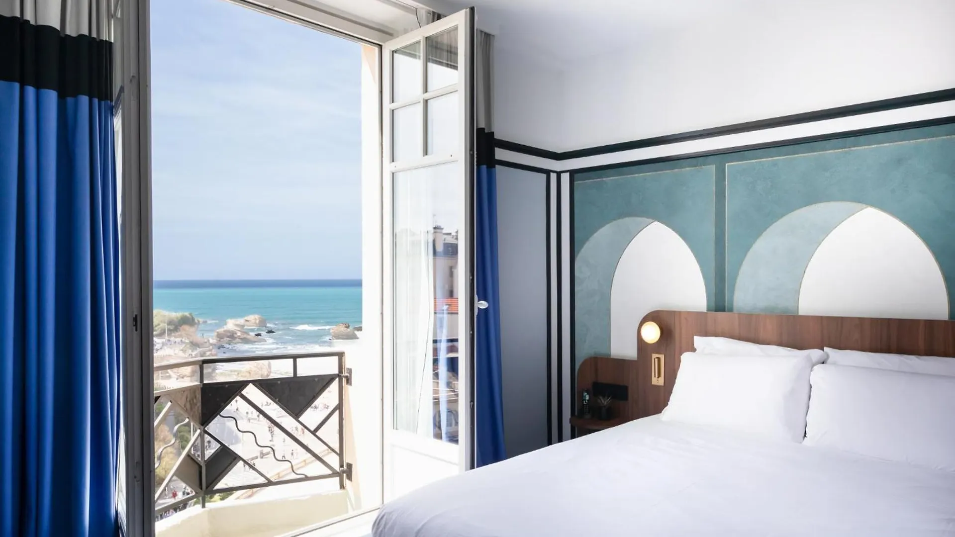 Hotel Plaza Biarritz Plage - Handwritten Collection