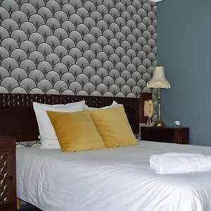 Отель Saint Charles & Coliving, Биарриц